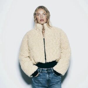 ZARA NWT Cropped Faux Shearling Cozy Cream Teddy Jacket Size L